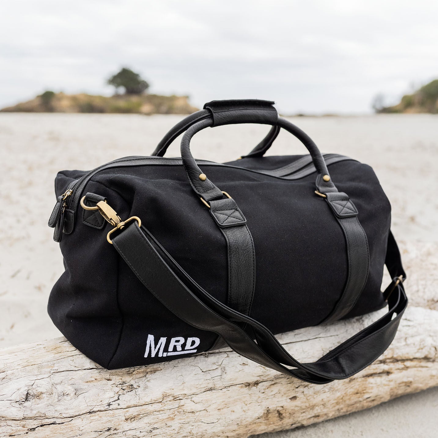 Piha Canvas Overnight Bag - Black