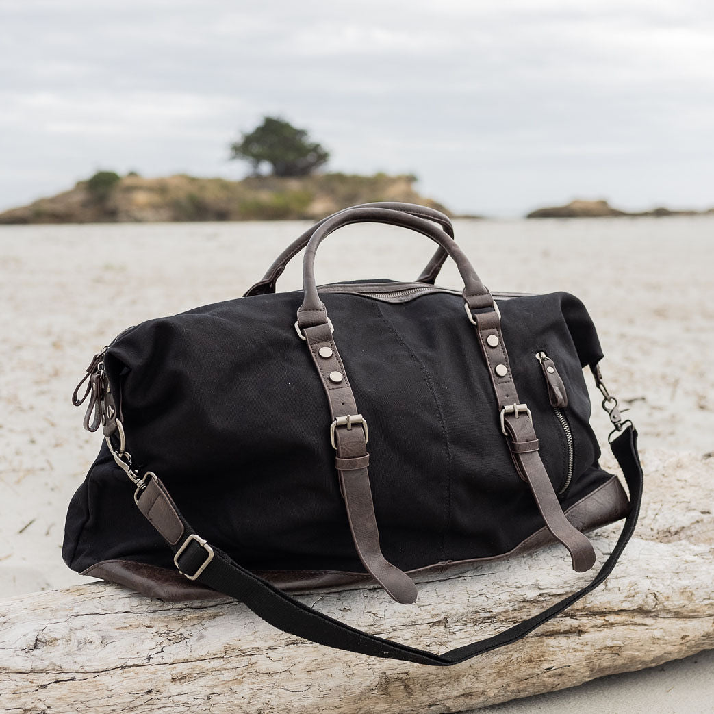 Tekapo Canvas Overnighter Bag - Black