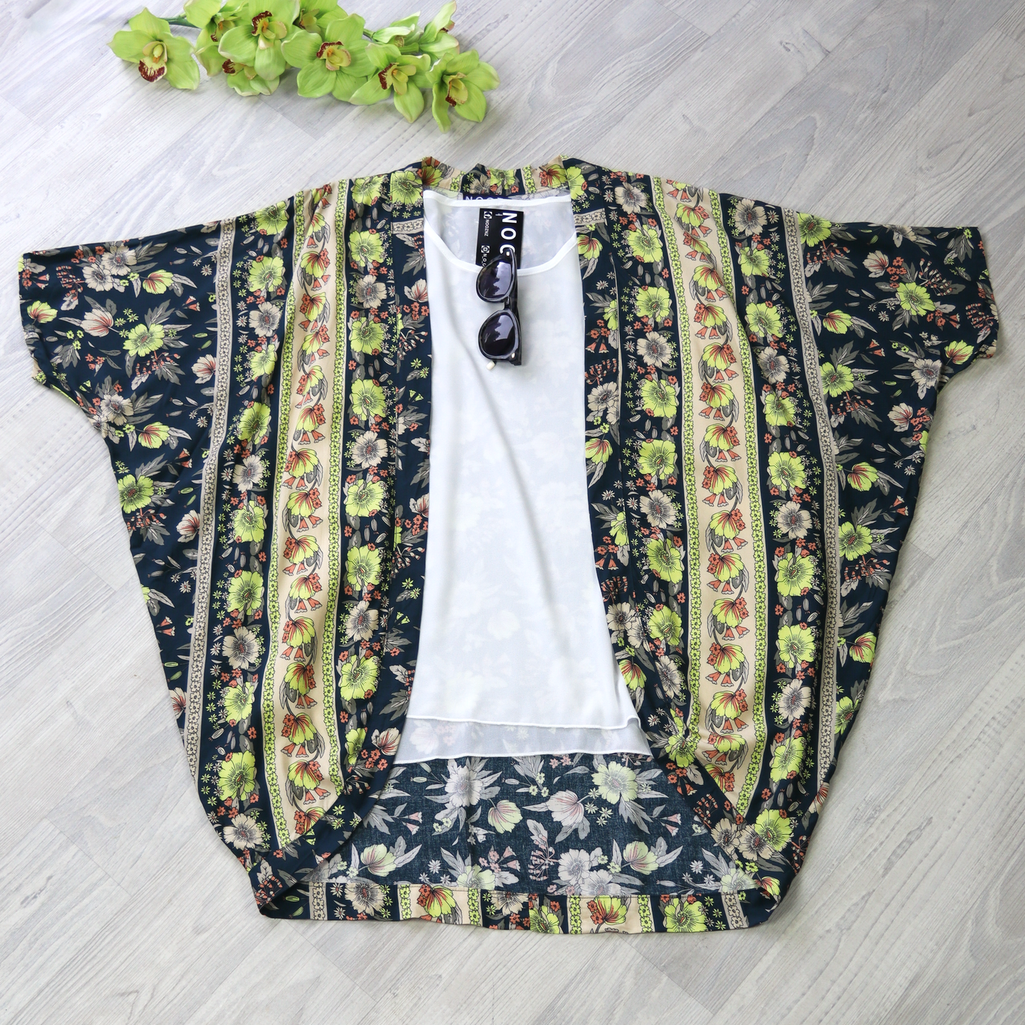 Golden Sweet Pea - Short Patterned Kimono