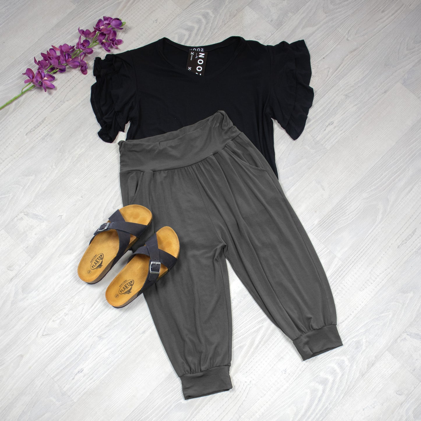 Grey - 3/4 Lounge Pants