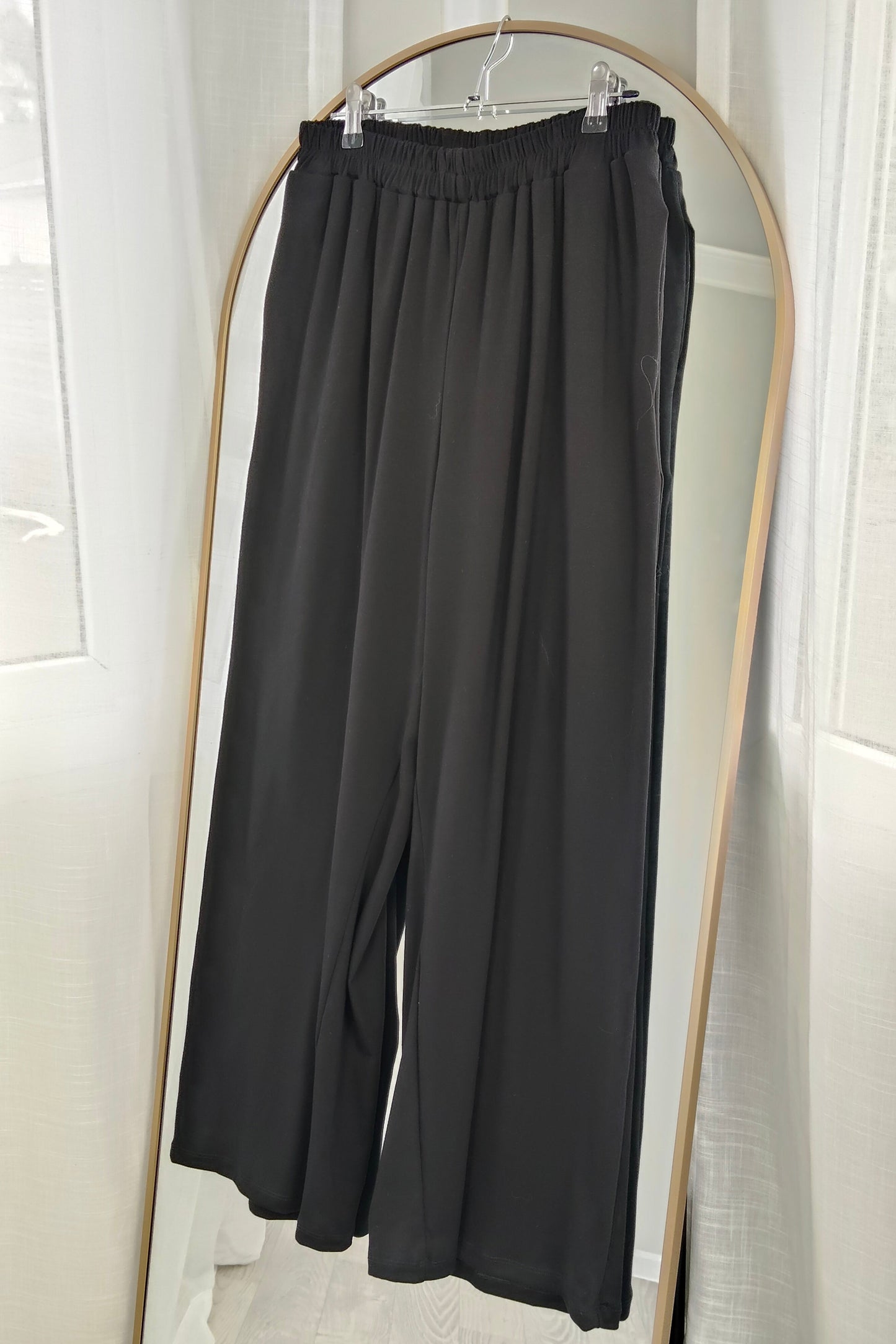 Curvy Wide Leg Leisure Pants - Black