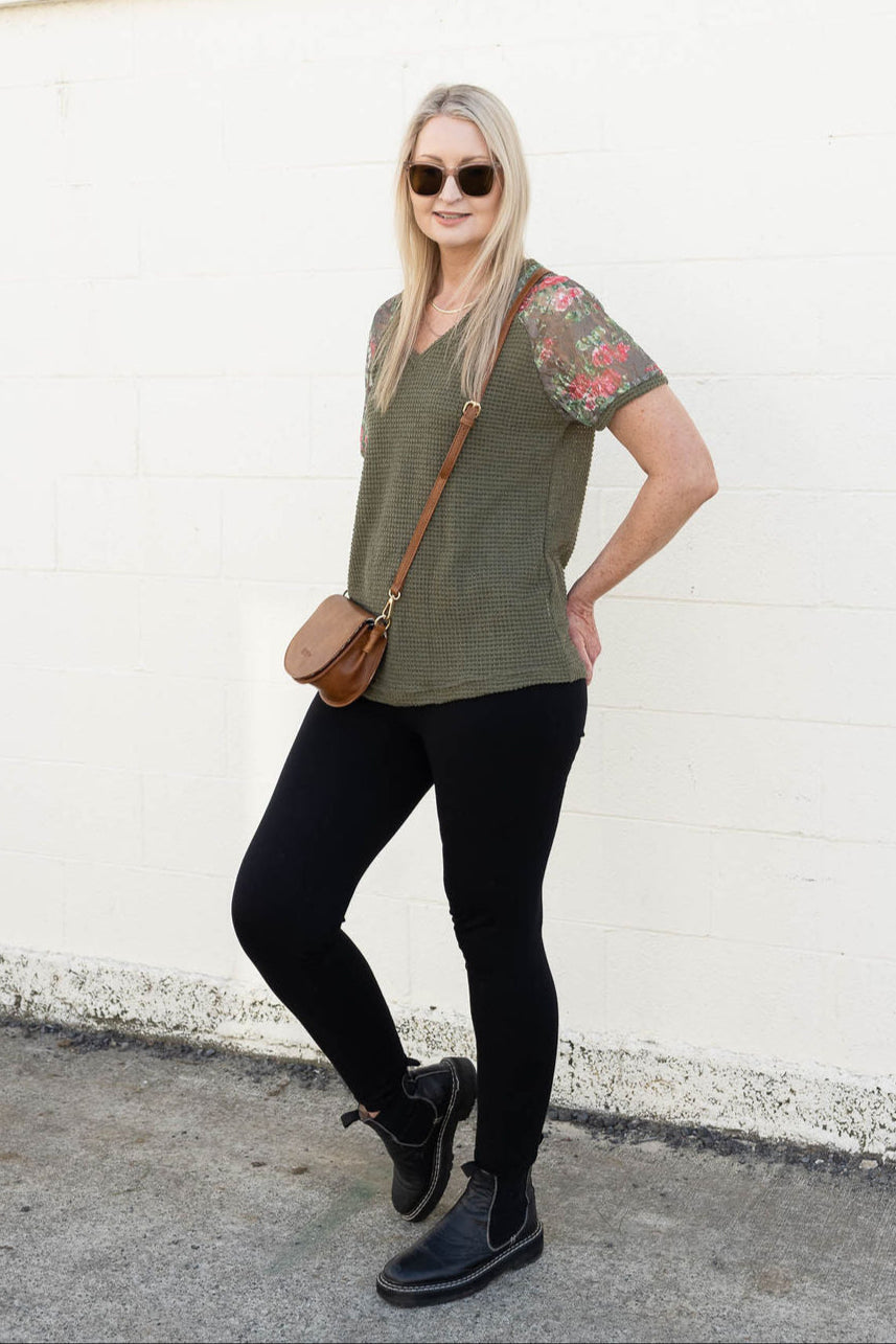 PRE-ORDER** Daphne Floral Sleeve Top