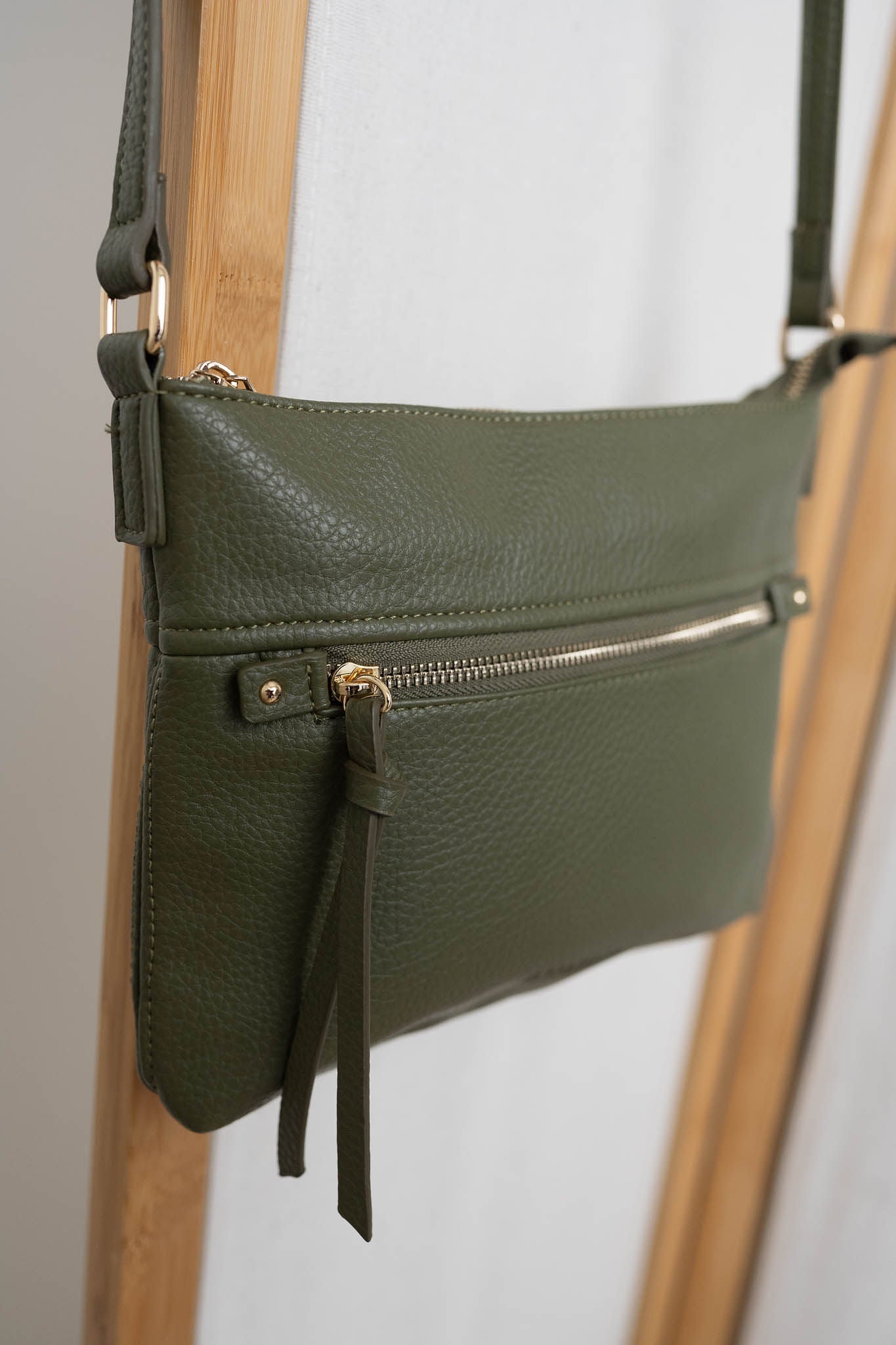 Vegan Leather Thorndon Bag - Olive