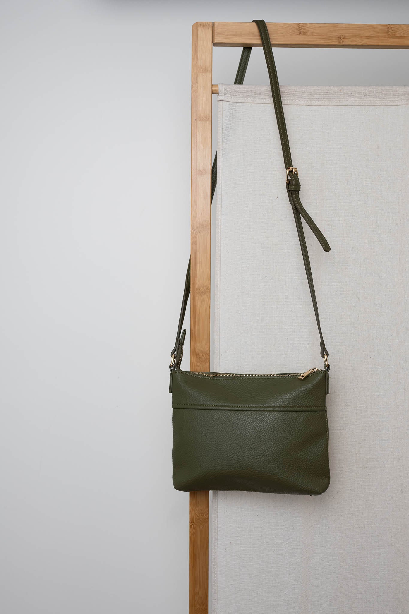 Vegan Leather Thorndon Bag - Olive