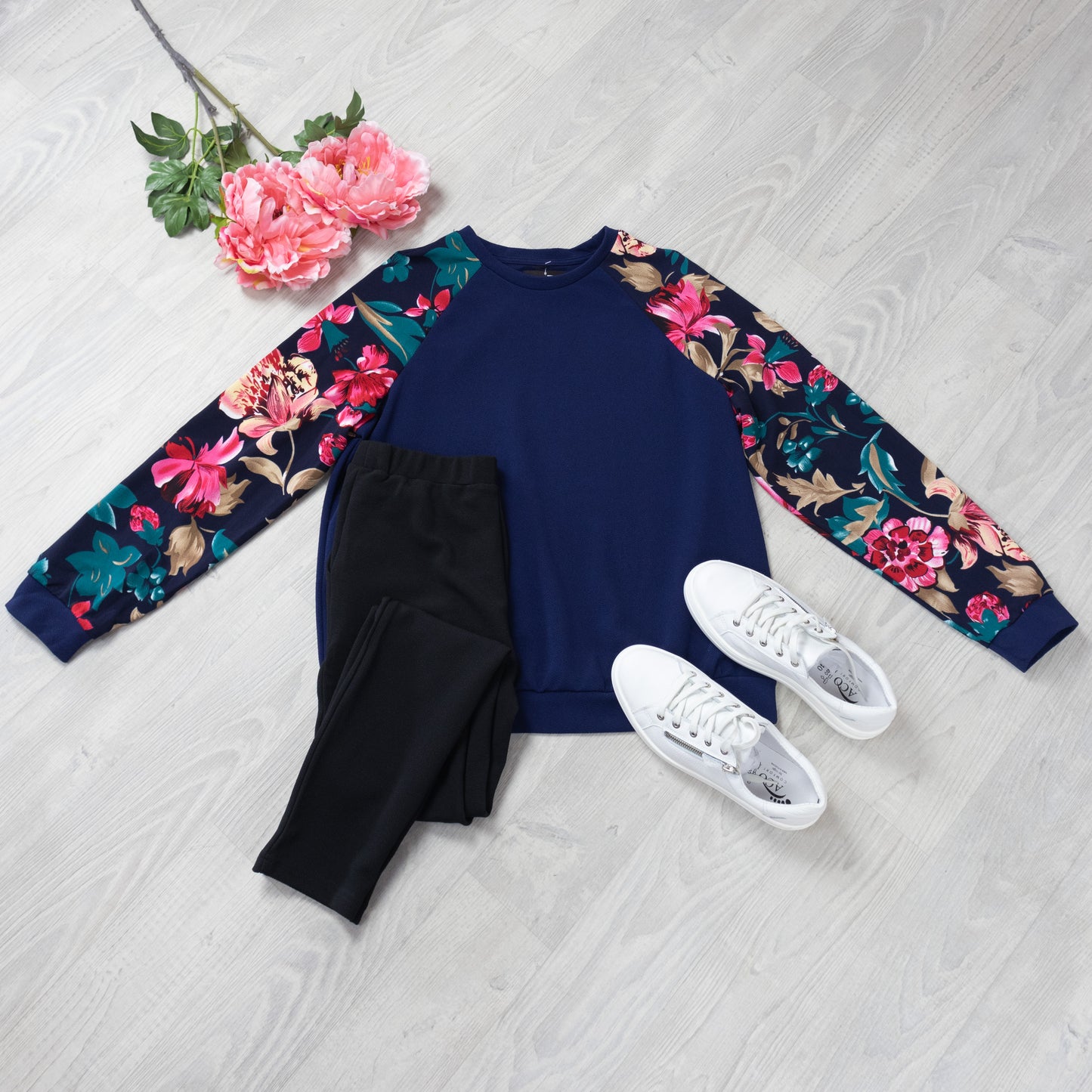 Navy Floral Sleeve Celeste Top