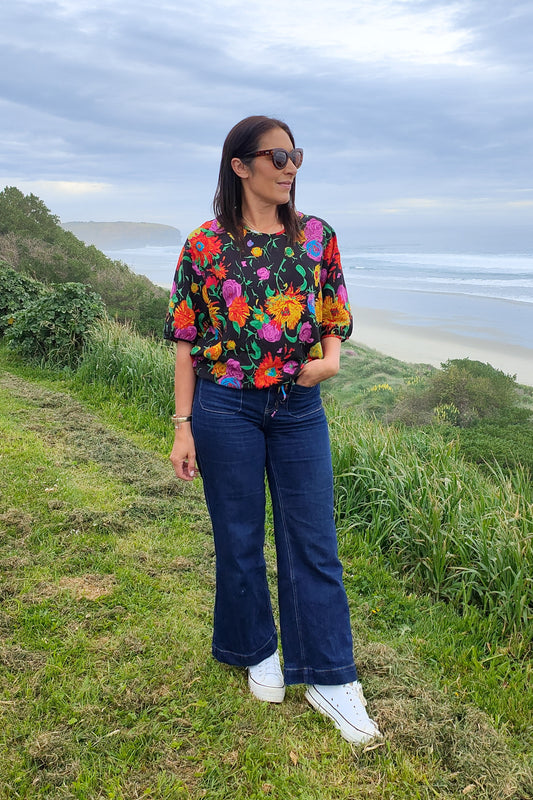 Short Sleeve Verity Tie Top - Black Fiesta