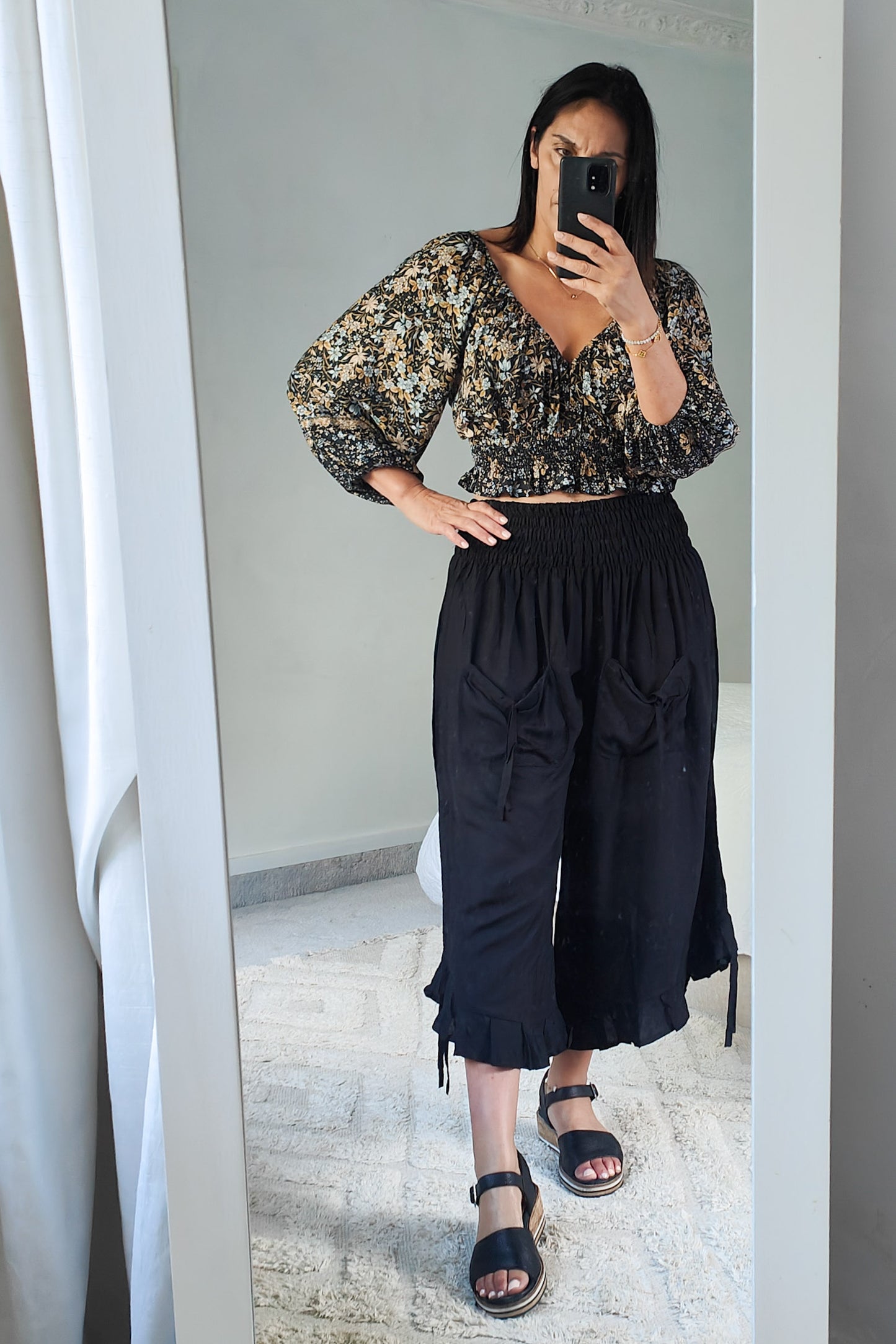 Wideleg Ruffle Hem Pants - Black