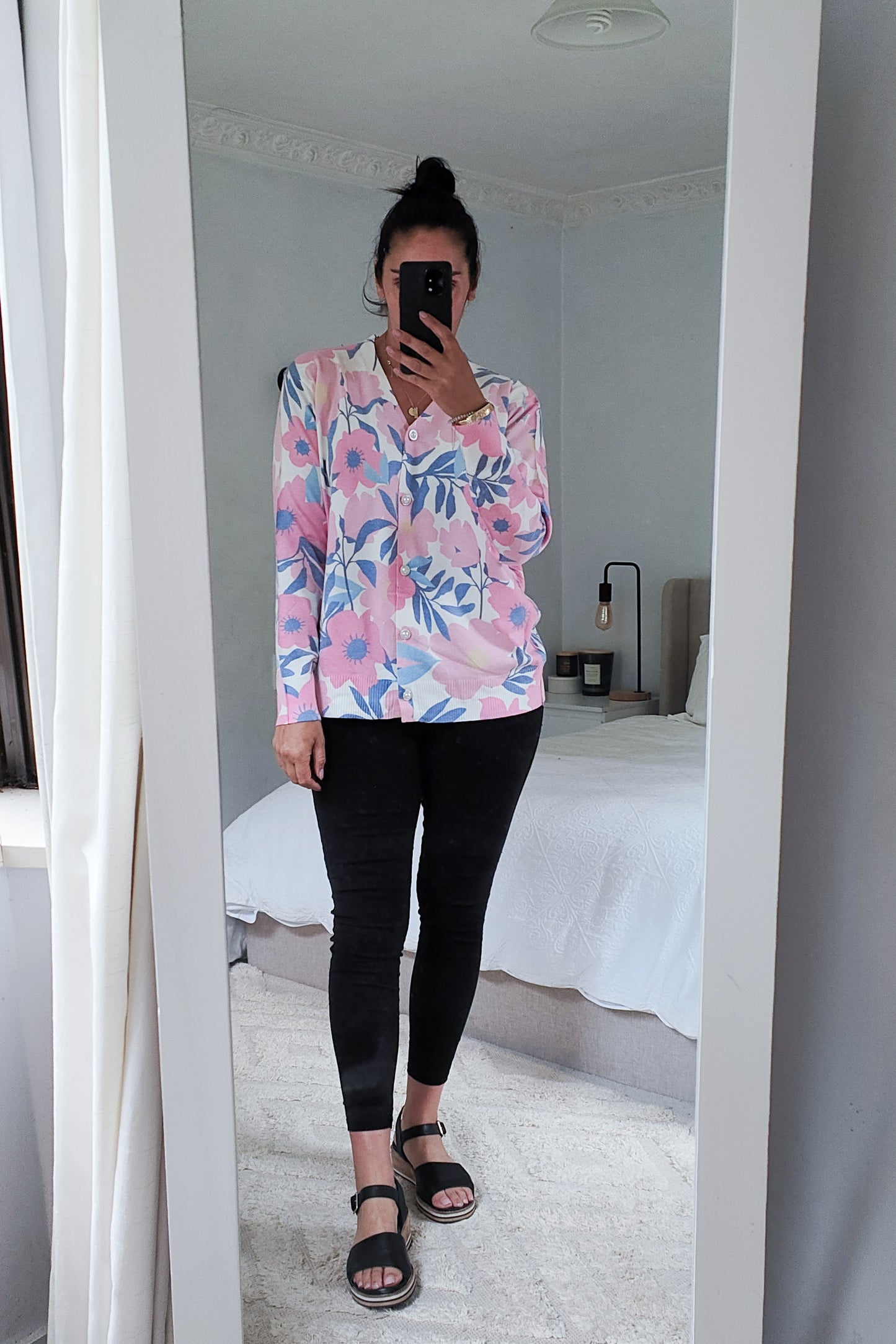 Relaxed Line Graphic Cardigan - Flower