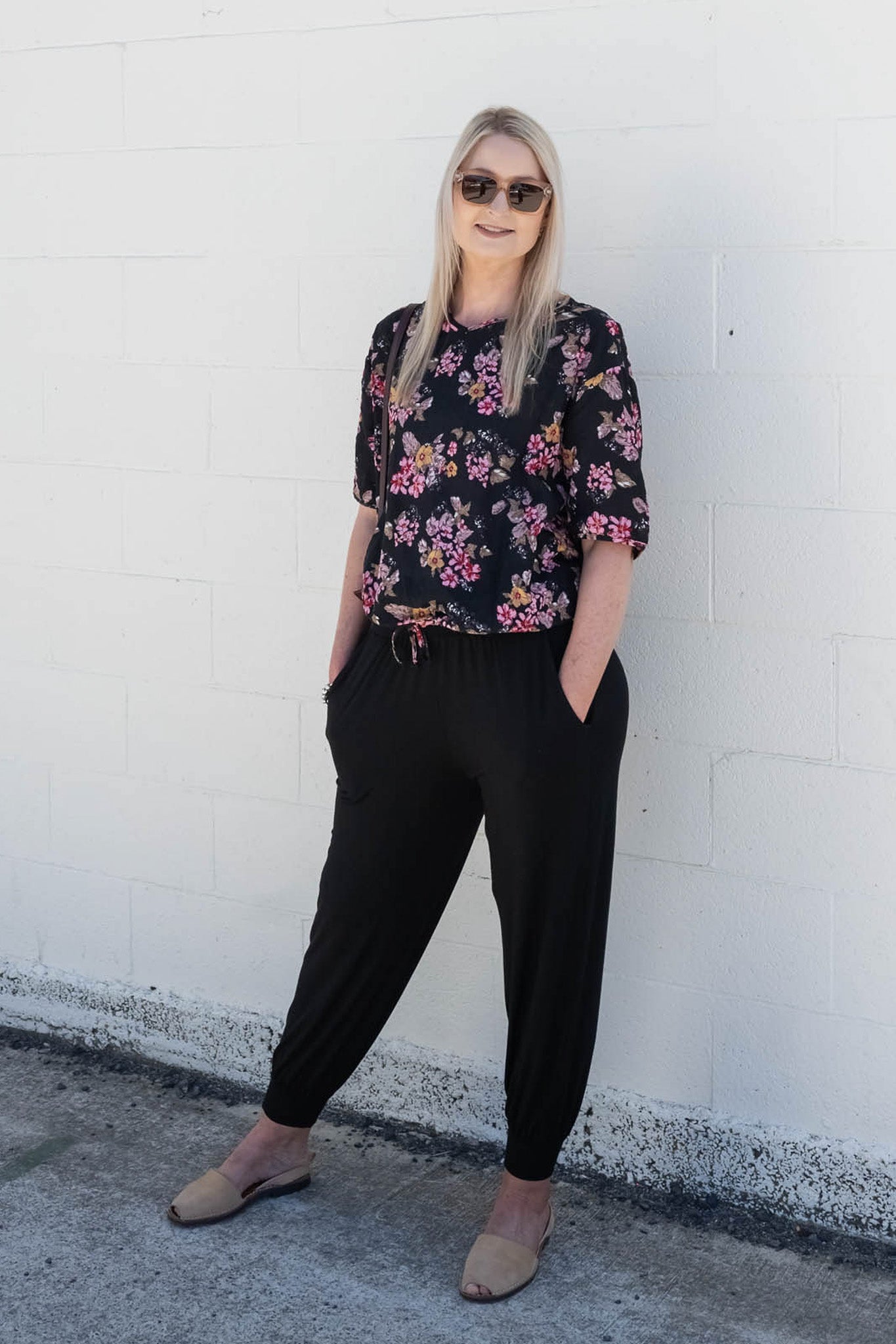 Short Sleeve Verity Tie Top - Black/Pink Floral