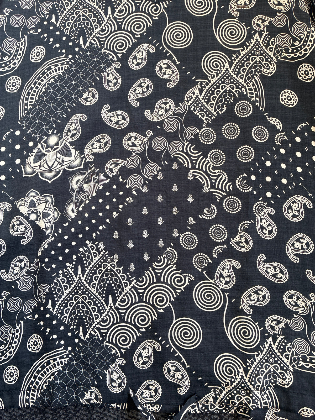 Short Sleeve Verity Tie Top - Black Paisley