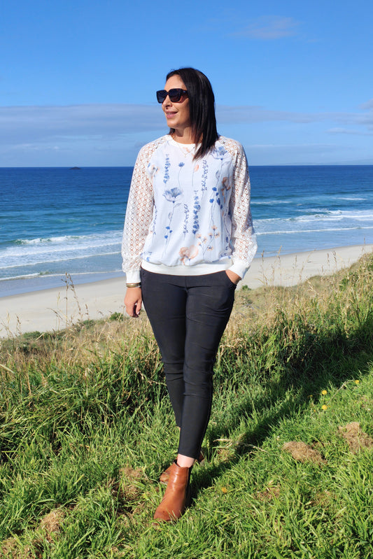 Tamzyn Lace Sleeve Top