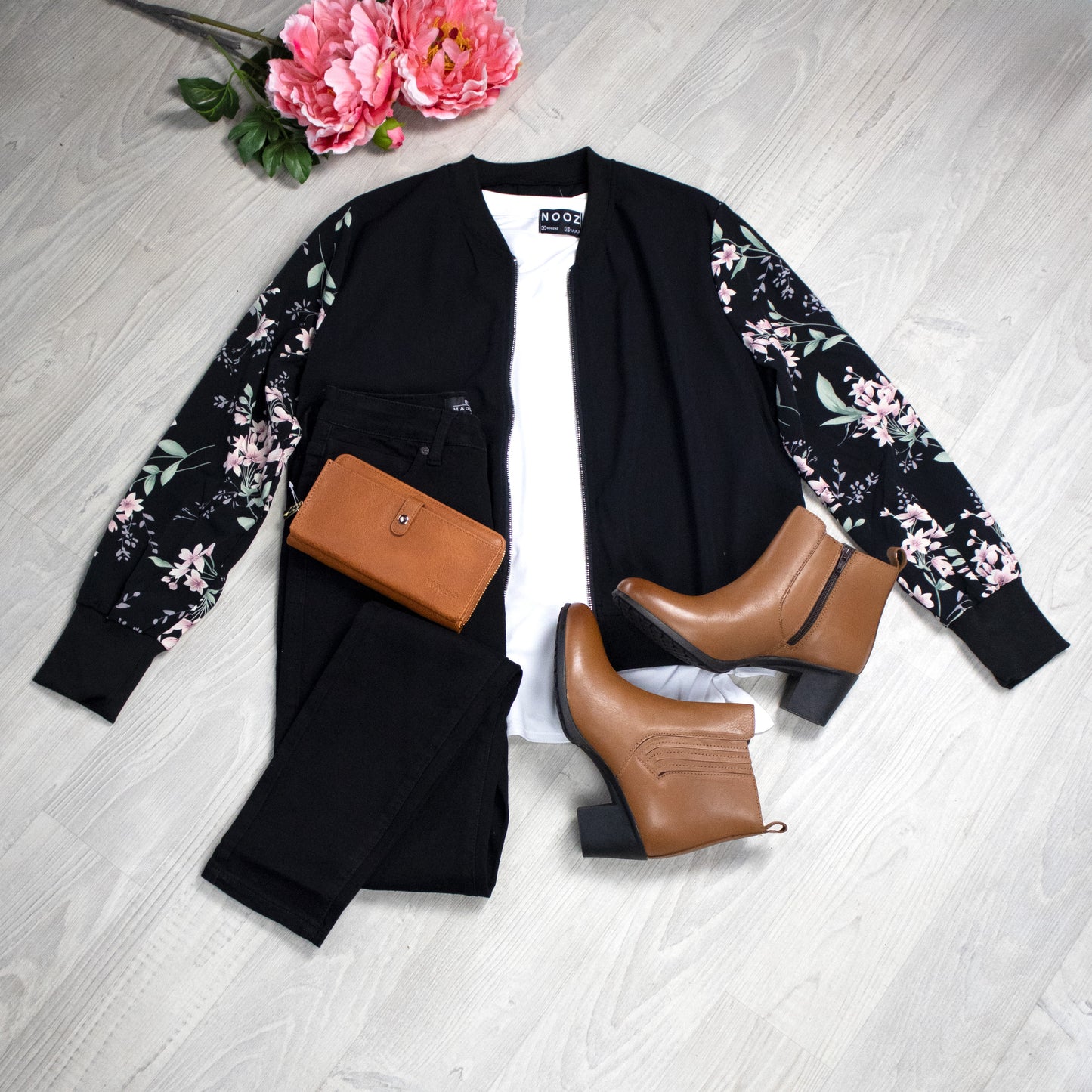Emmerson Floral Zip Up - Black