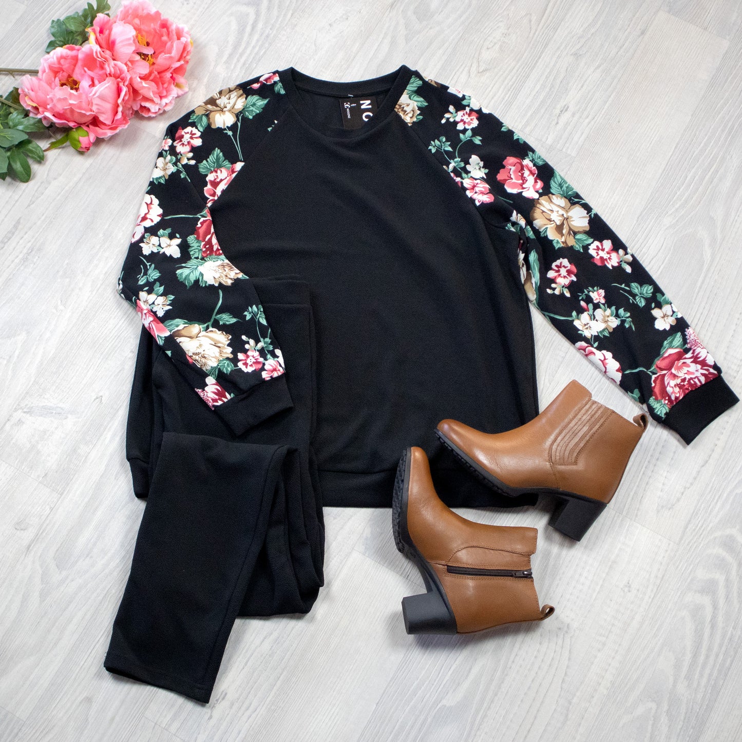 Floral Sleeve Henrietta Top