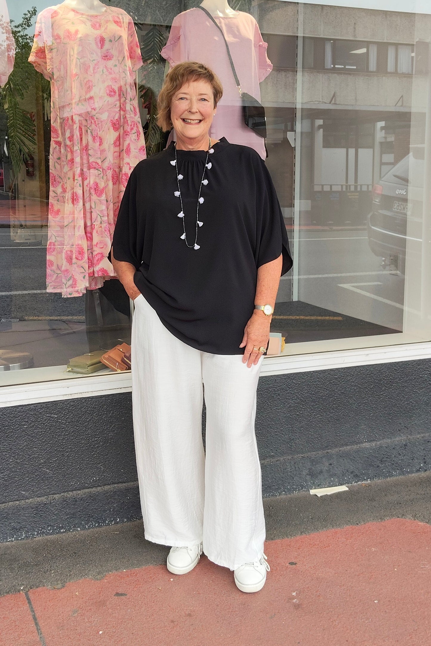 Floaty Capsule Tie Top - Black