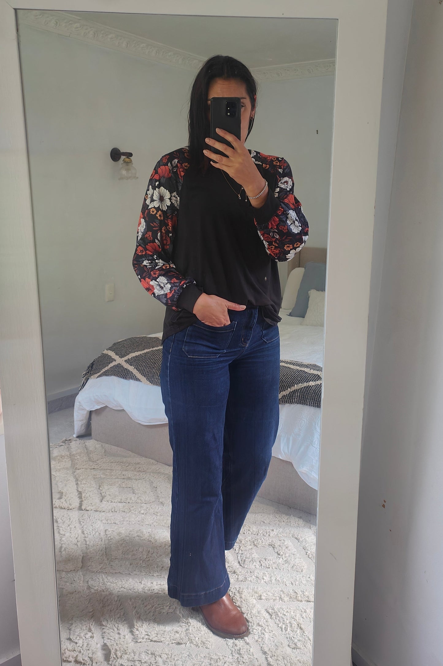 PRE-ORDER** Earthy Floral Sleeve Dana Top