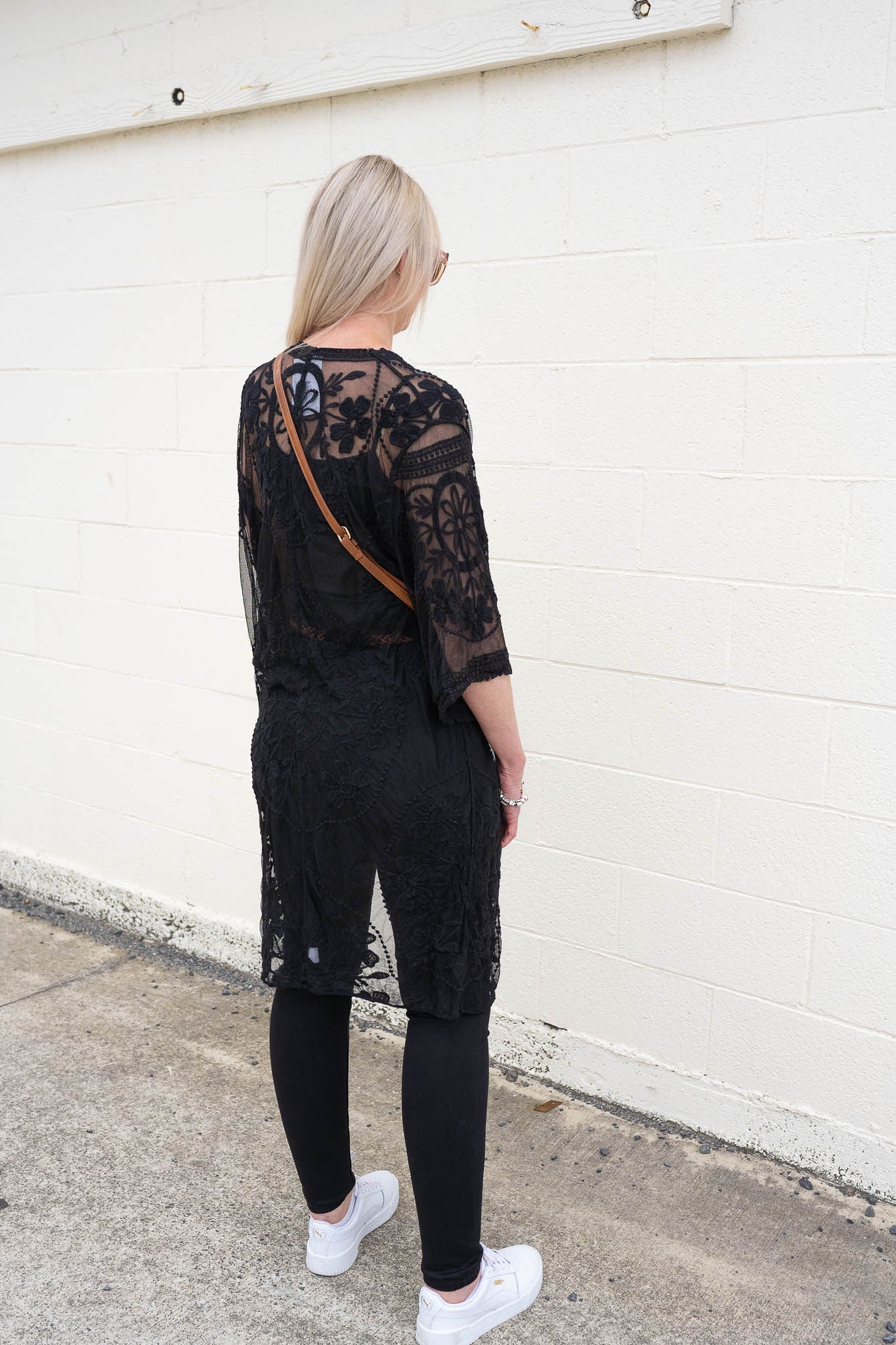 Black Ariana Embroidered Cardi