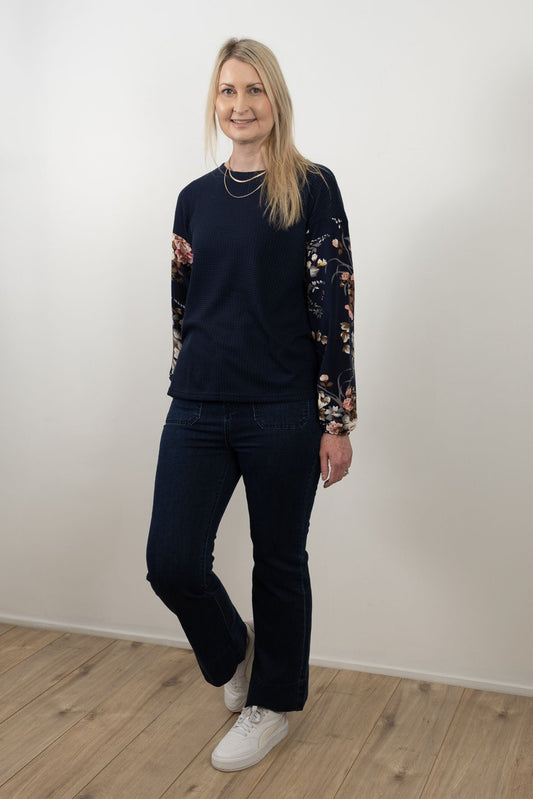 2nd PRE-ORDER** Navy Silky Floral Sleeve Amie Top