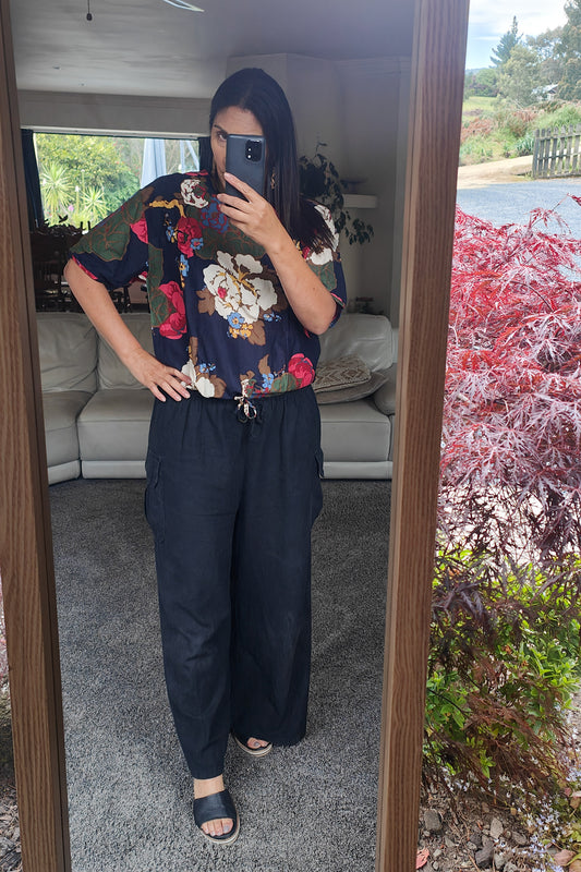 Short Sleeve Verity Tie Top - Navy Floral