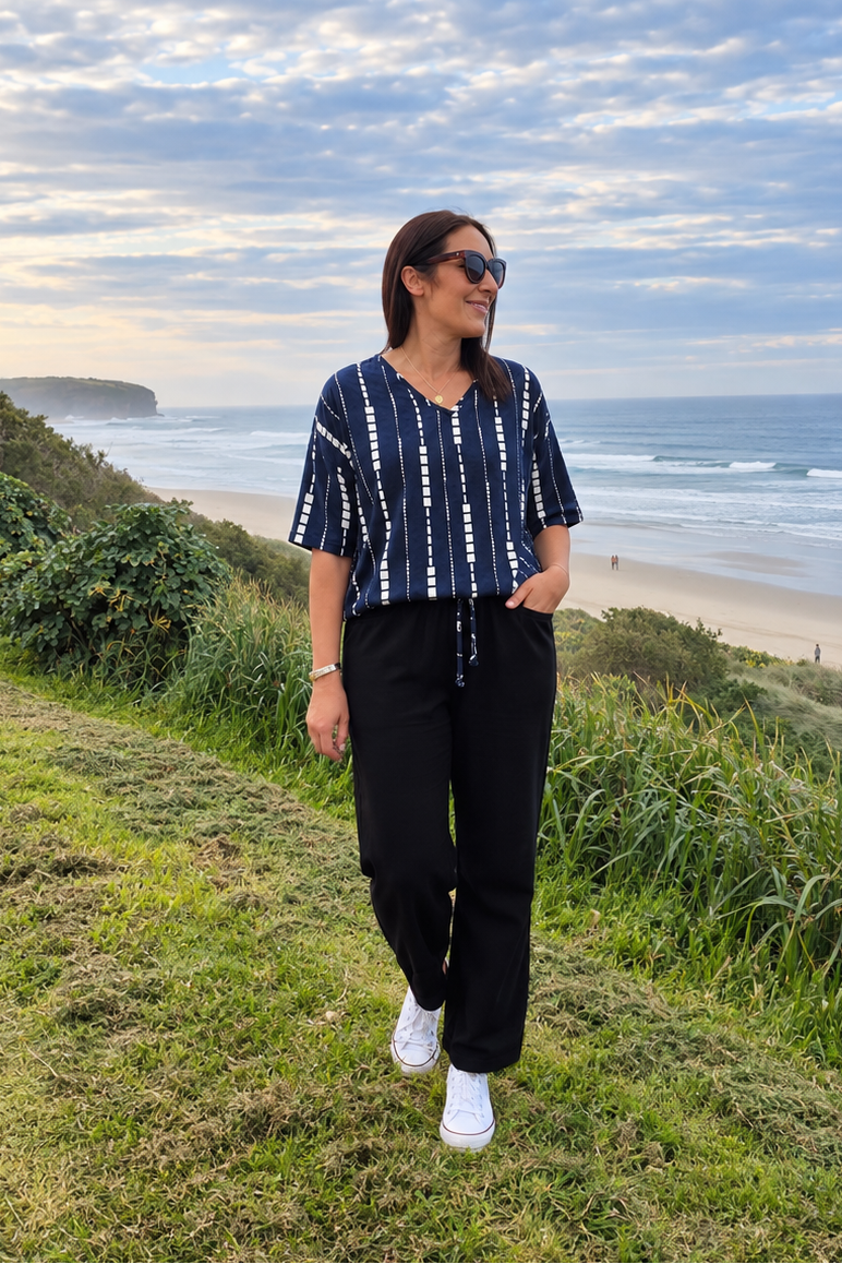 Short Sleeve Verity Tie Top- Navy Oblique line