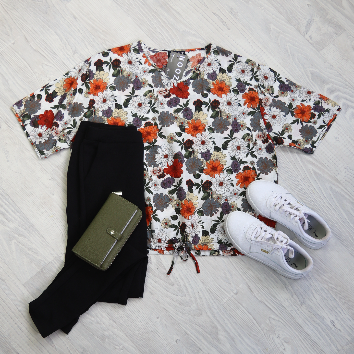 Short Sleeve Verity Tie Top - White Daisy