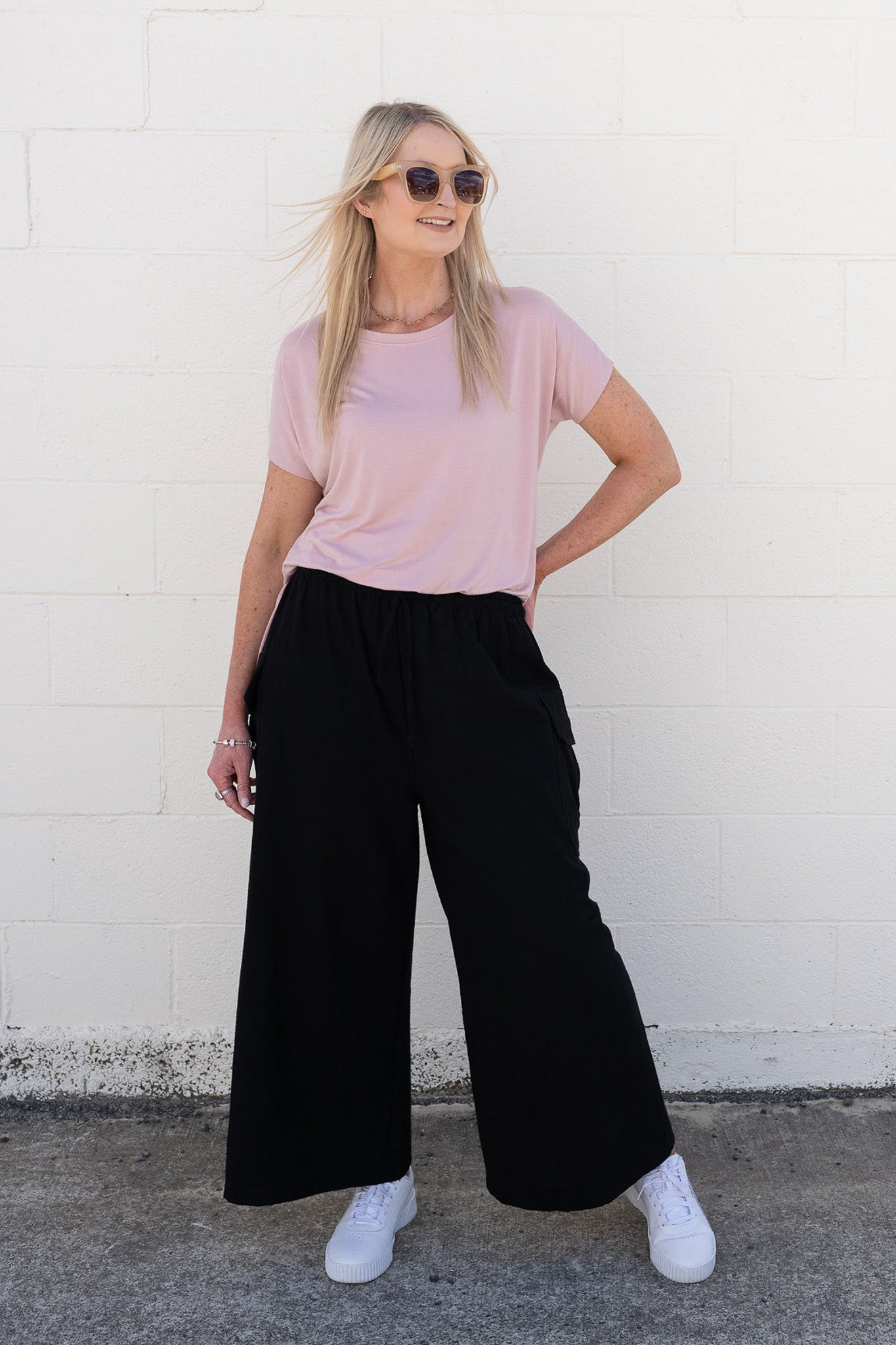 Wide Leg Cargo Pants - Black