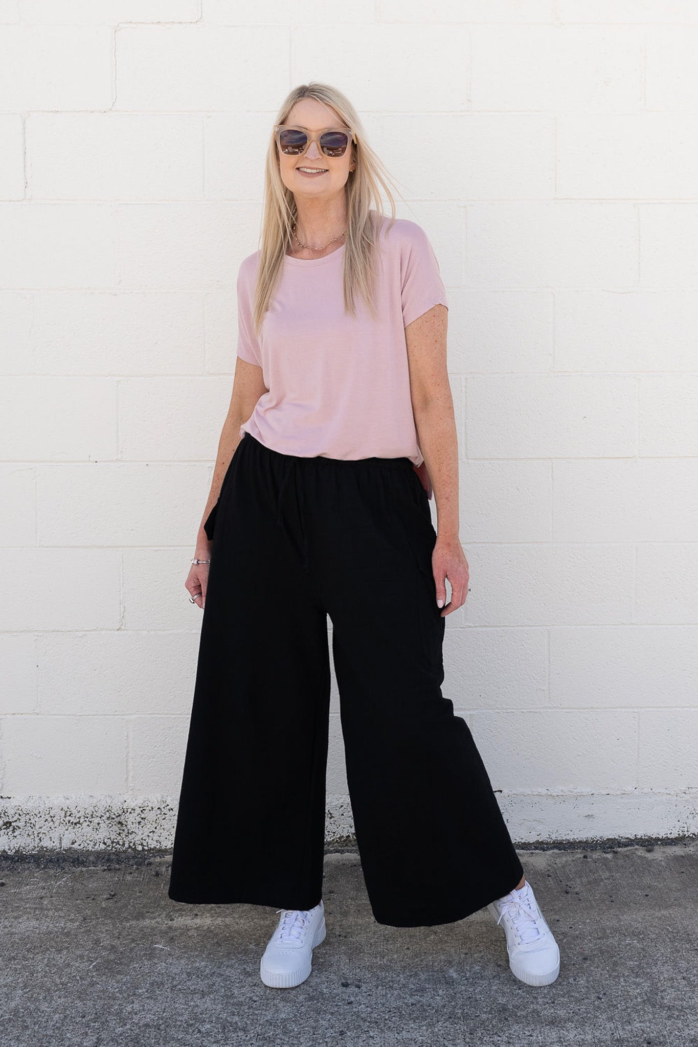 Wide Leg Cargo Pants - Black