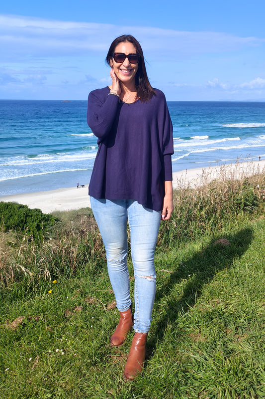 Angel V-Neck Knit - Navy