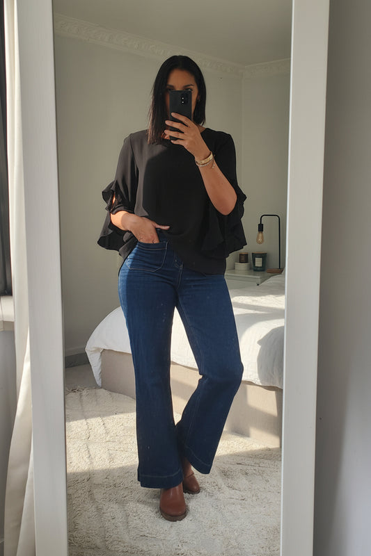3/4 Ruffle Sleeve Chelsea Top - Black Sateen