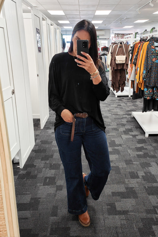 Loose Punn Batwing Top - Black