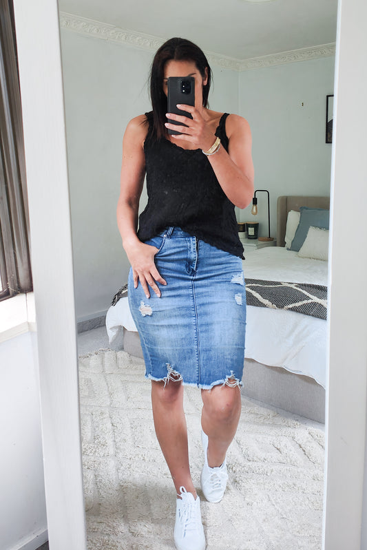 Black - Embroidered Detail Phoenix Singlet